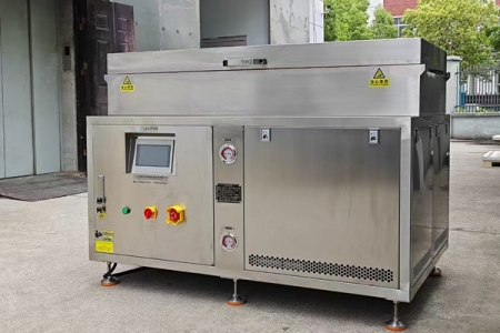 B体育必一-152℃超低温淬火冷冻箱，极致低温技术开启工业冷冻新时代