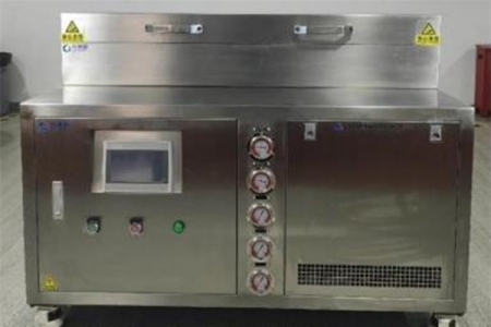 低温冷冻机用什么冷媒好？氨是常见选择！